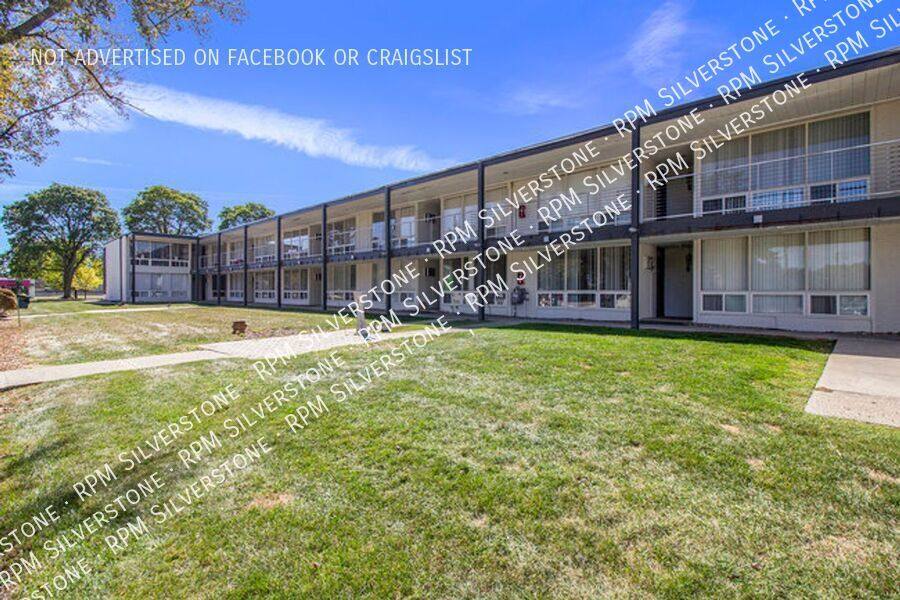 Apartment for rent at 3415 Fairmont Rd #4, Royal Oak, MI 48073