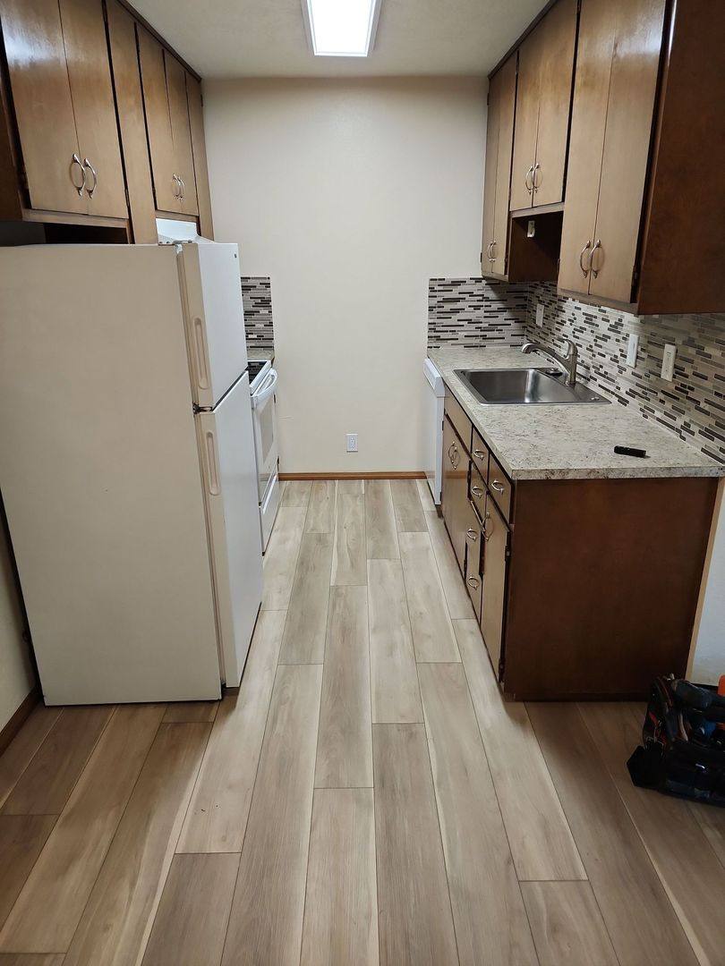 Apartment for rent at 525-595 Grant Ave, Cottage Grove, OR 97424