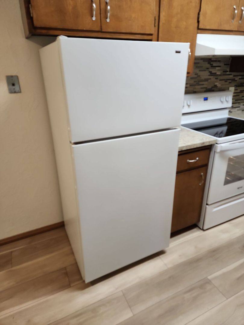 Apartment for rent at 525-595 Grant Ave, Cottage Grove, OR 97424
