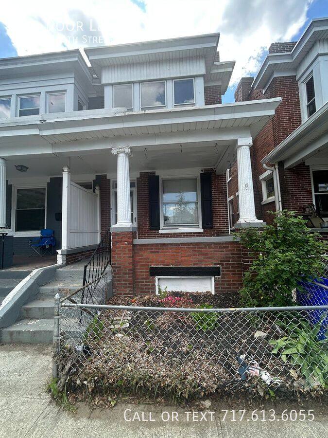 House for rent at 2318-A N 4th St, Harrisburg, PA 17110