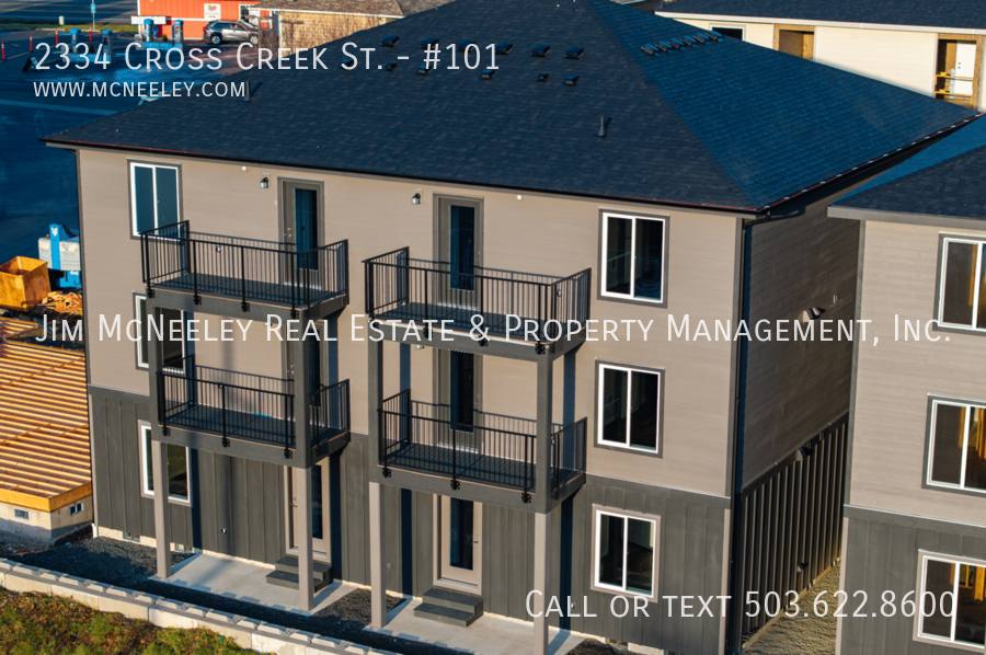 Apartment for rent at 2334 Cross Creek St, Seaside, OR 97138