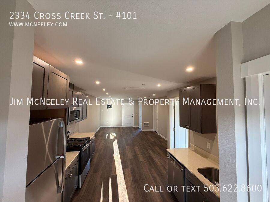 Apartment for rent at 2334 Cross Creek St, Seaside, OR 97138
