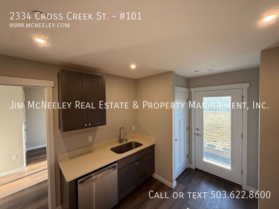 Apartment for rent at 2334 Cross Creek St, Seaside, OR 97138