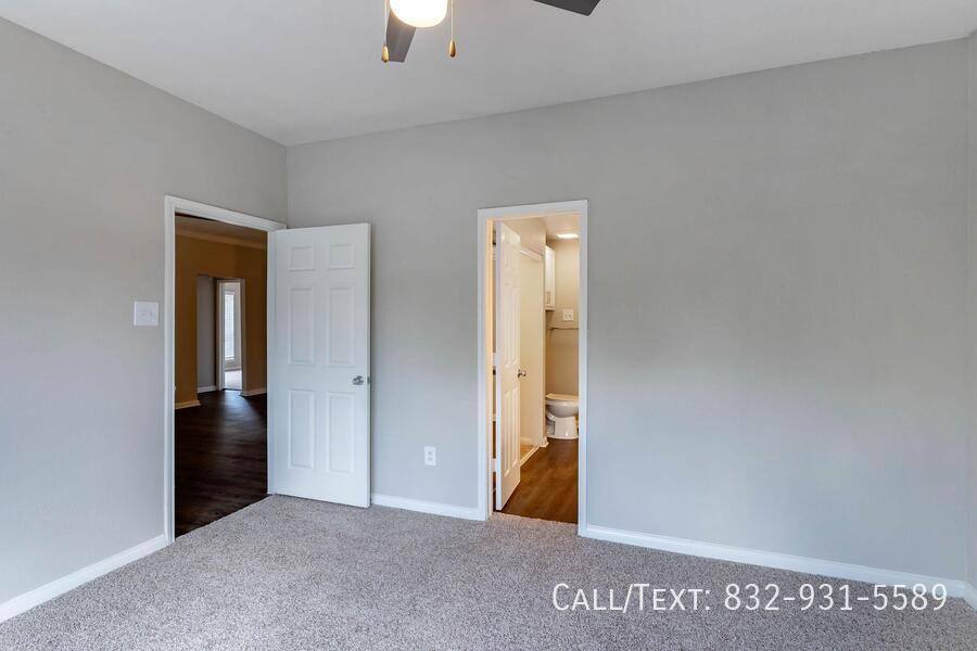 Apartment for rent at 2707 Dunvale Rd #TPPT7, Houston, TX 77063