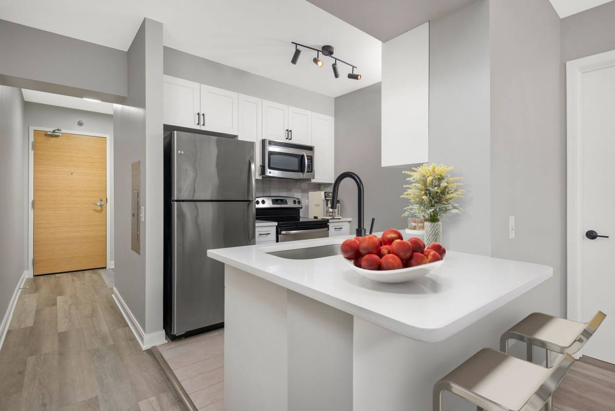 Apartment for rent at 210 N Wells St, Chicago, IL 60606