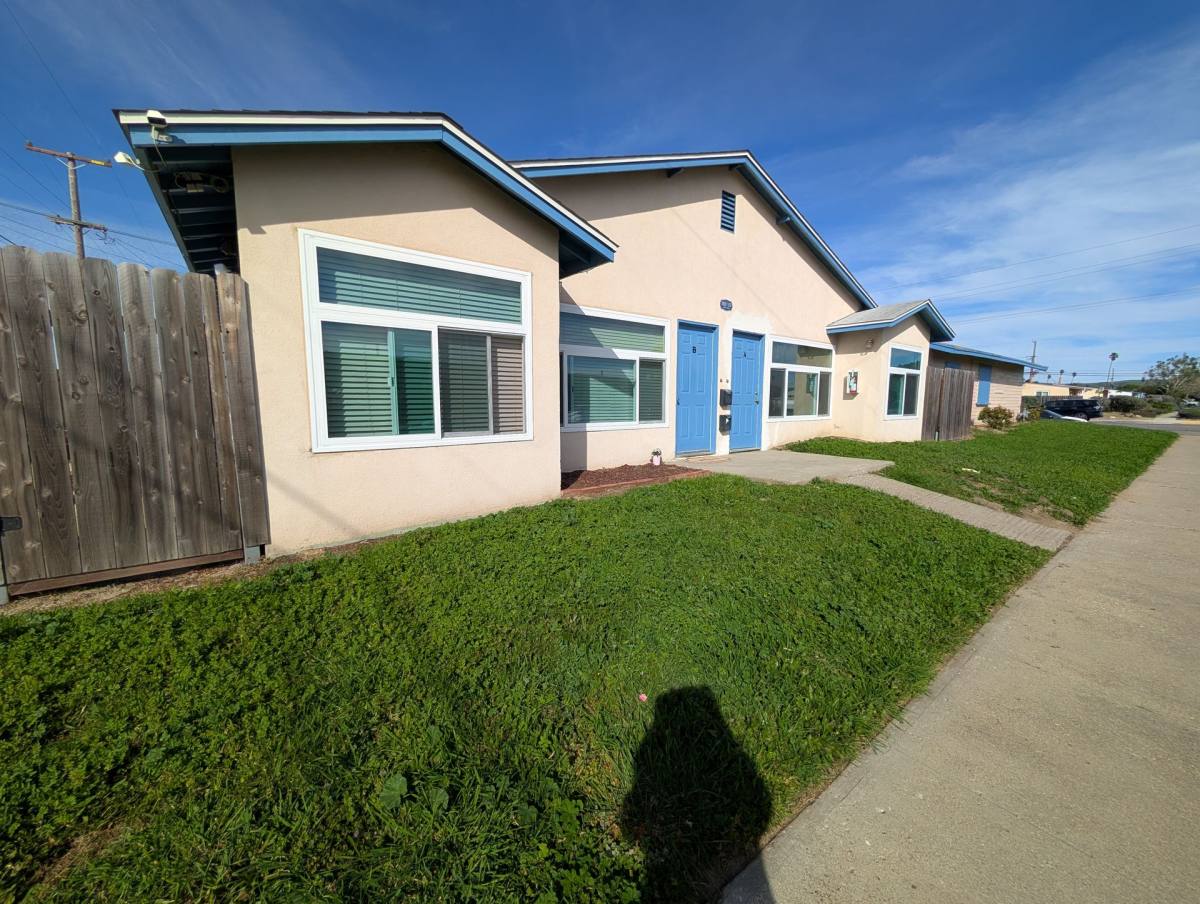 Apartment for rent at 703 1 2 N, Lompoc, CA 93436