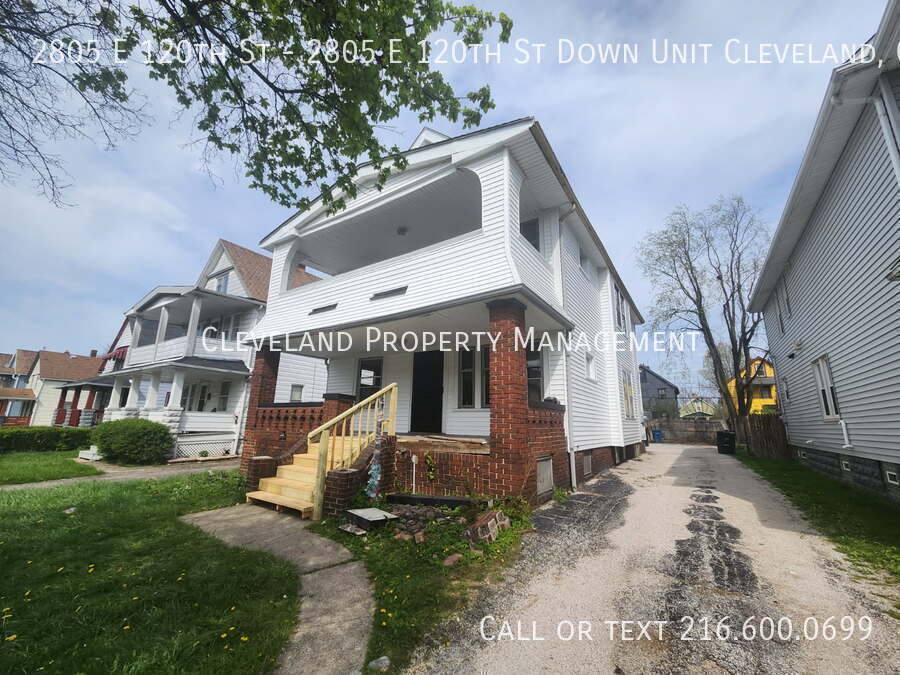 Apartment for rent at 2805 E 120th St Down, Cleveland, OH 44120
