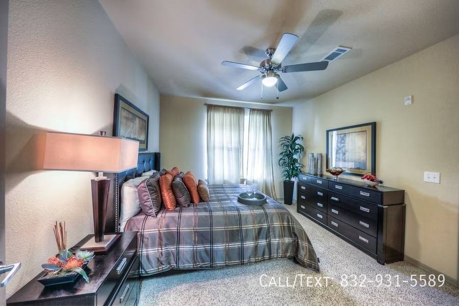 Apartment for rent at 19000 Crescent Springs Dr #DAK1, Kingwood, TX 77339