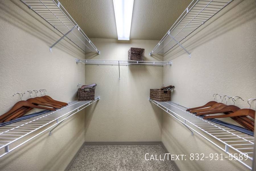 Apartment for rent at 19000 Crescent Springs Dr #DAK1, Kingwood, TX 77339