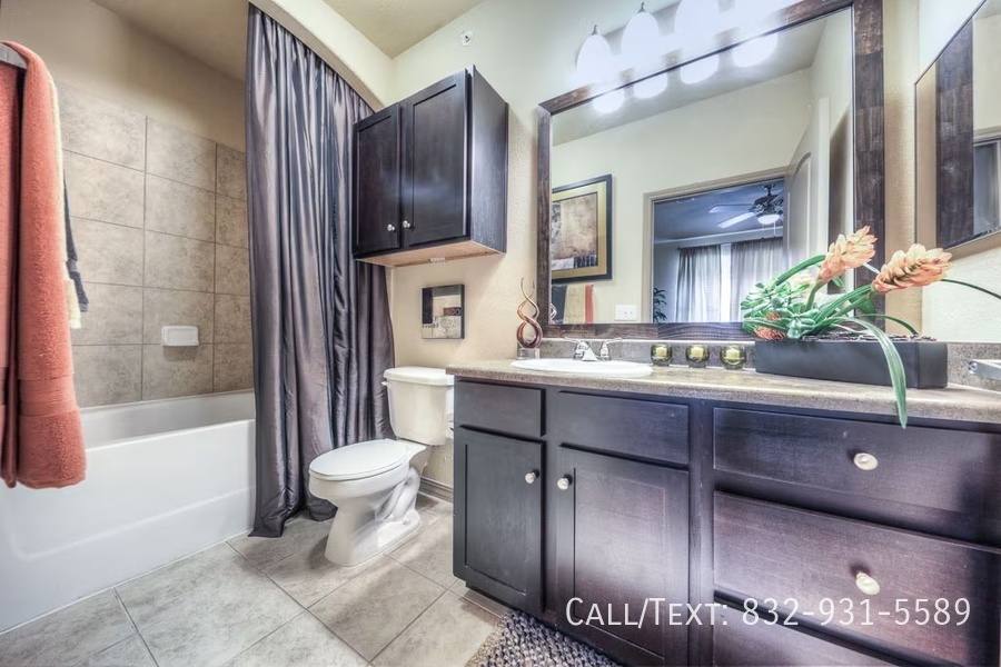 Apartment for rent at 19000 Crescent Springs Dr #DAK1, Kingwood, TX 77339