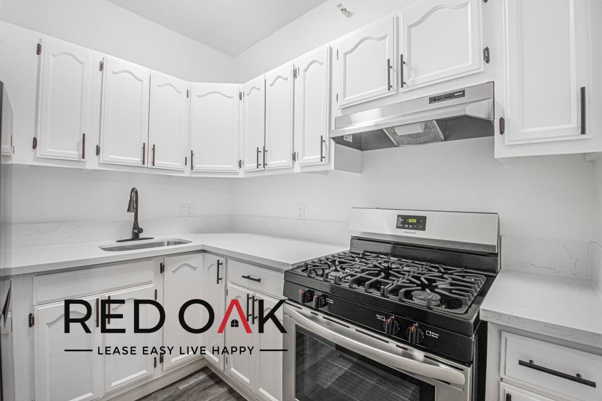 Apartment for rent at 5233 Monte Vista #306, Los Angeles, CA 90042