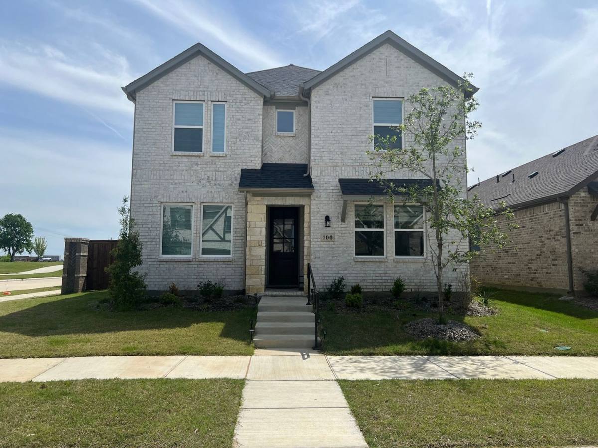 House for rent at 100 Barn Swallow Dr, Celina, TX 75009