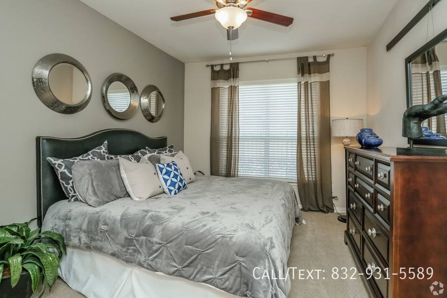 Apartment for rent at 999 White St #EAMH, Houston, TX 77007