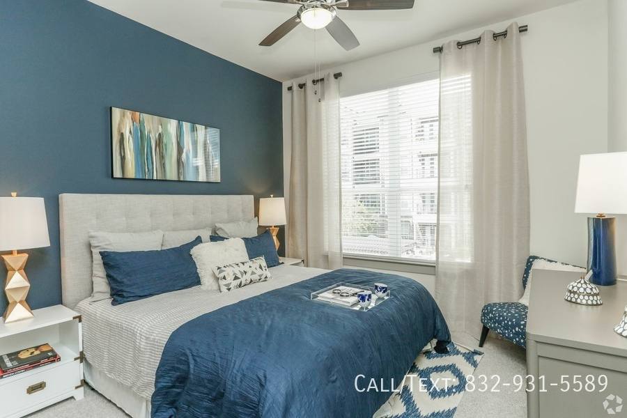 Apartment for rent at 2799 N Durham Dr #HNH2, Houston, TX 77008