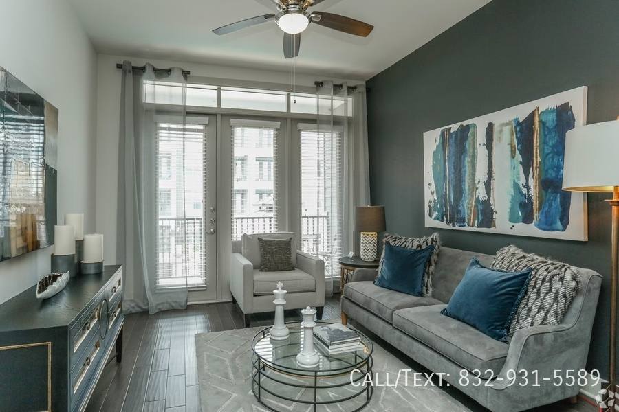 Apartment for rent at 2799 N Durham Dr #HNH2, Houston, TX 77008
