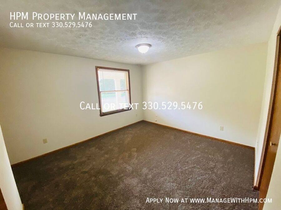 Townhouse for rent at 5877 Portage St NW, North Canton, OH 44720