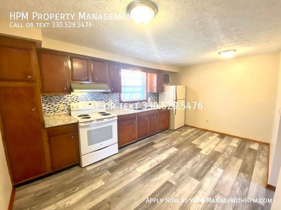 Townhouse for rent at 5877 Portage St NW, North Canton, OH 44720