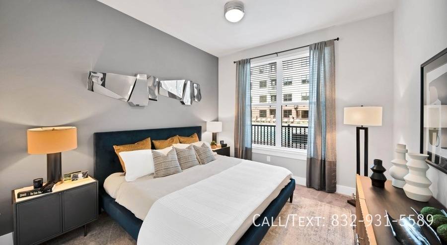 Apartment for rent at 1508 Summer St #TRHS2, Houston, TX 77007