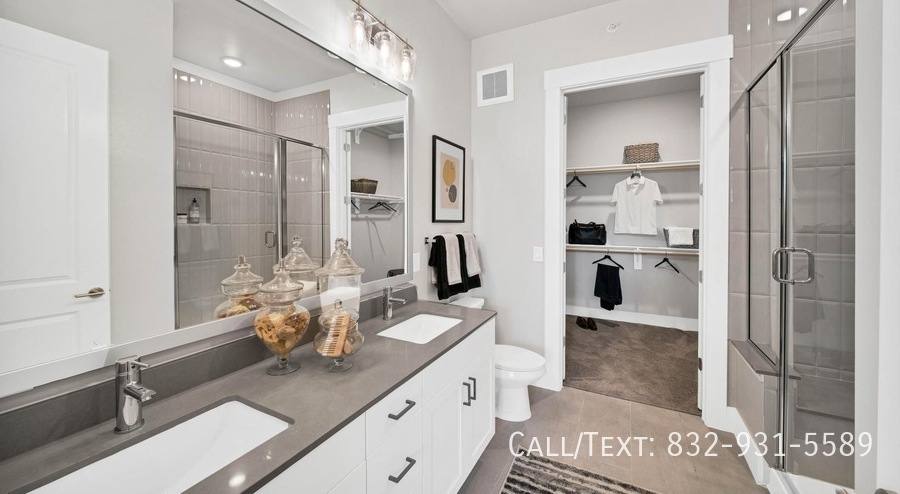 Apartment for rent at 1508 Summer St #TRHS2, Houston, TX 77007