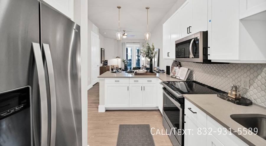 Apartment for rent at 1508 Summer St #TRHS1, Houston, TX 77007