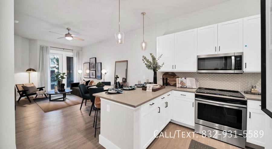 Apartment for rent at 1508 Summer St #TRHS1, Houston, TX 77007