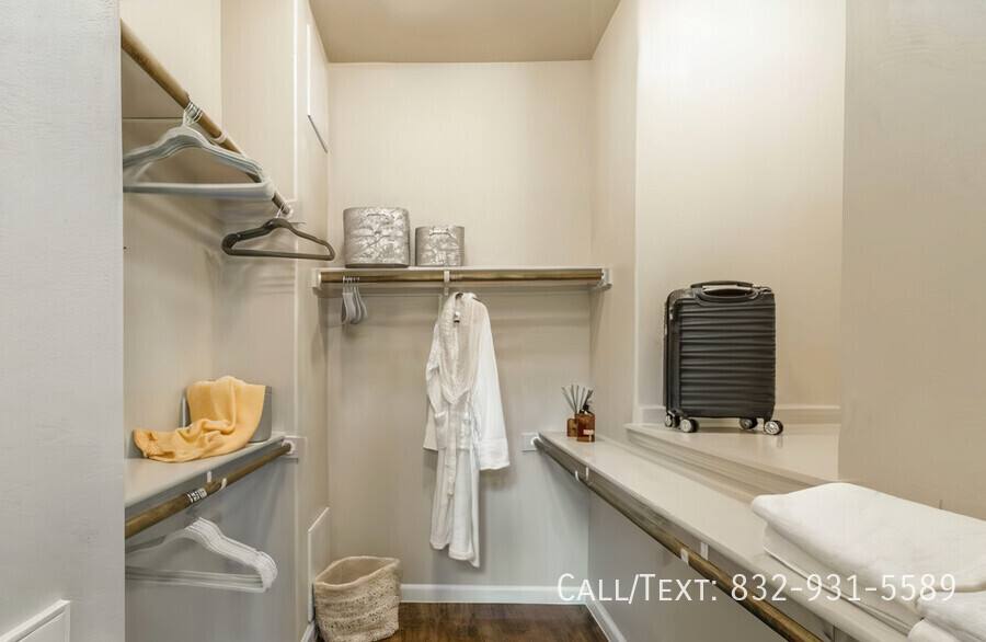 Apartment for rent at 265 Carriage Hills Blvd #BEWD, Conroe, TX 77384