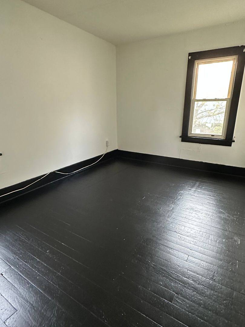 Apartment for rent at 1413 Wellsley Ave, Steubenville, OH 43952