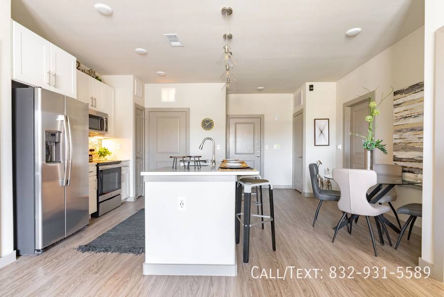 Apartment for rent at 1576 Westborough Dr #RW1, Katy, TX 77449