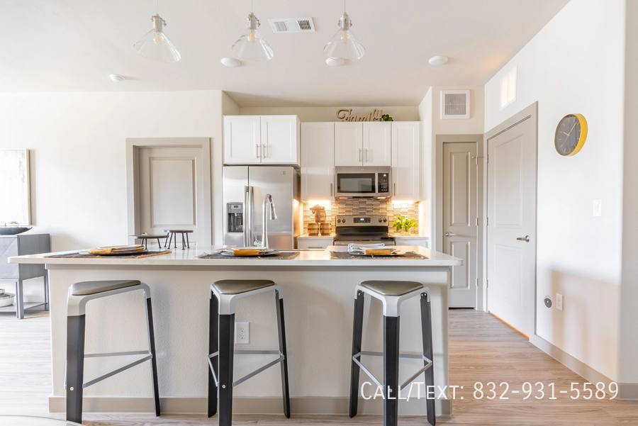 Apartment for rent at 1576 Westborough Dr #RW1, Katy, TX 77449