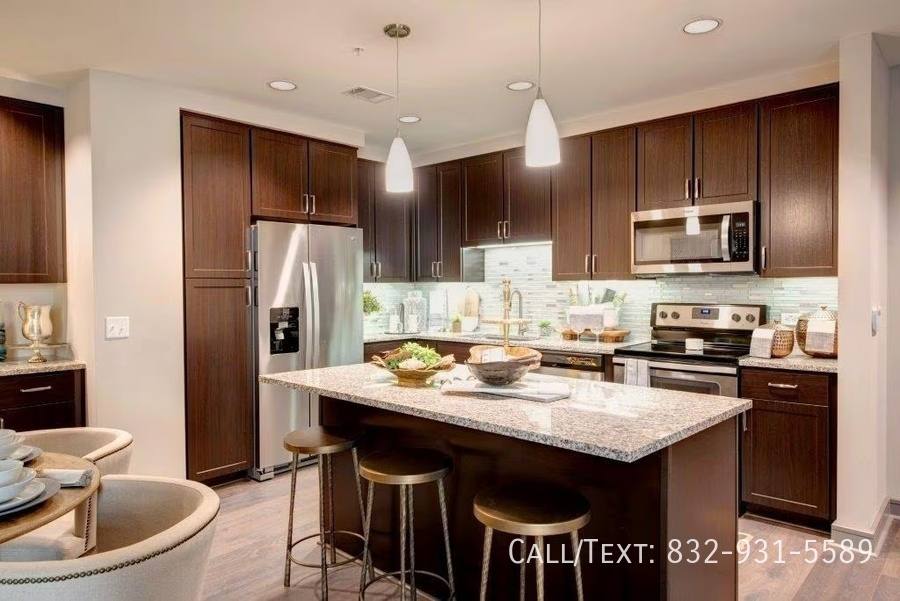 Apartment for rent at 966 Bunker Hill Rd #MAMC, Houston, TX 77024
