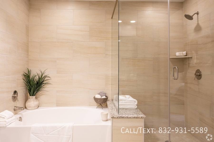 Apartment for rent at 966 Bunker Hill Rd #MAMC, Houston, TX 77024
