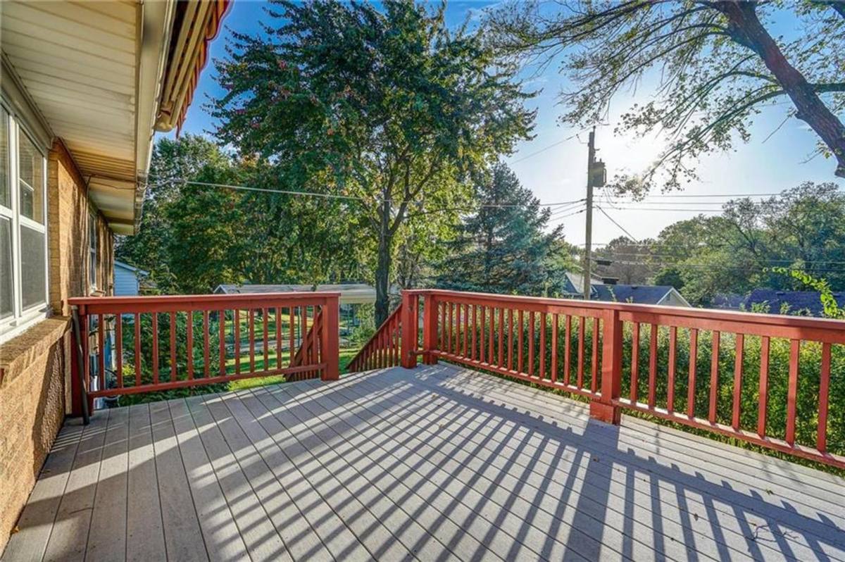 House for rent at 8706 NE Boone St, Kansas City, MO 64155
