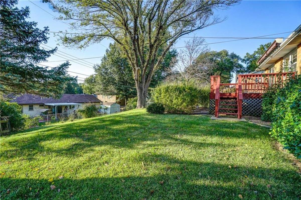 House for rent at 8706 NE Boone St, Kansas City, MO 64155