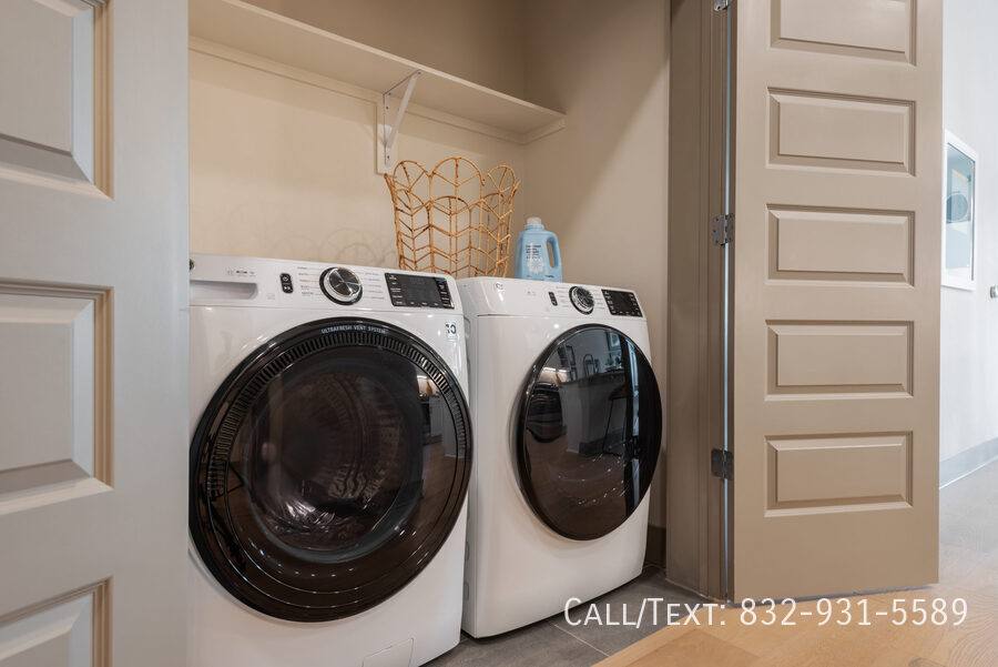 Apartment for rent at 701 Cohn St #AM1, Houston, TX 77007