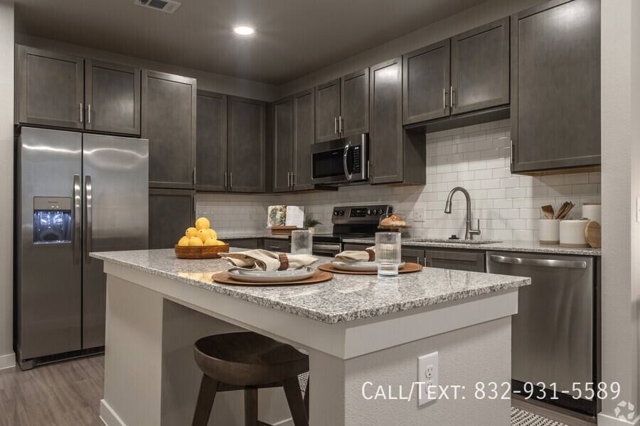 Apartment for rent at 10829 Hammerly Blvd #ABC2, Houston, TX 77043