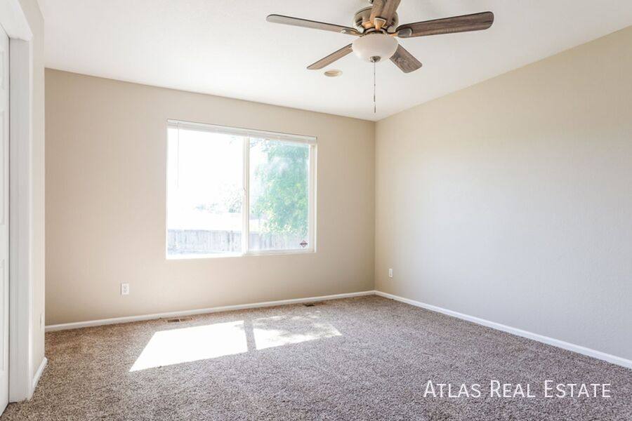 House for rent at 19558 E 18th Ave, Aurora, CO 80011