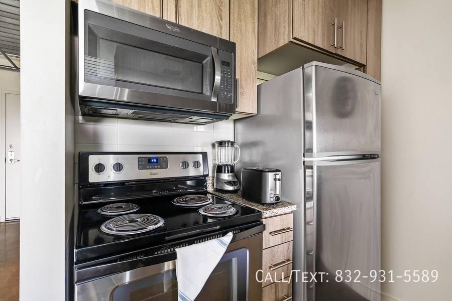 Apartment for rent at 1966 Travis St #MM3, Houston, TX 77002