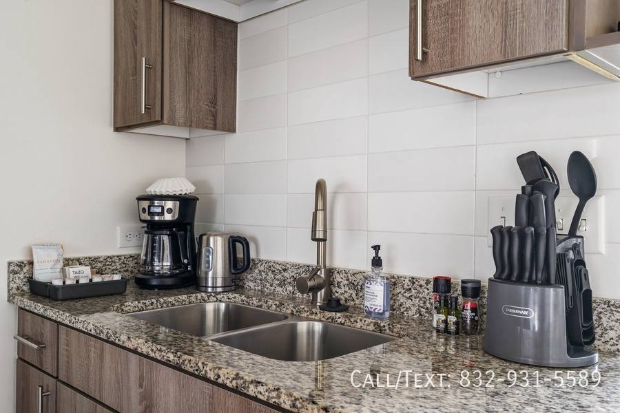 Apartment for rent at 1966 Travis St #MM3, Houston, TX 77002