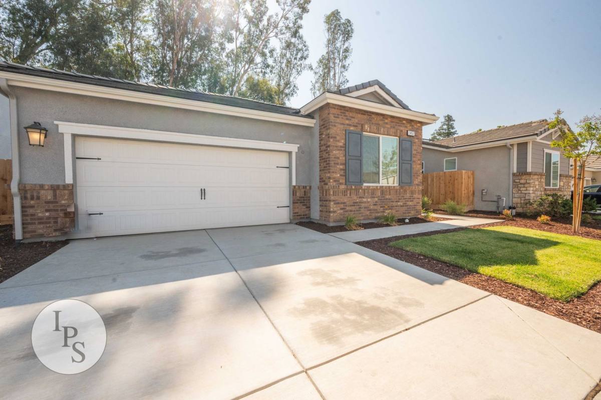 House for rent at 1457 Las Rosas, Clovis, CA 93619