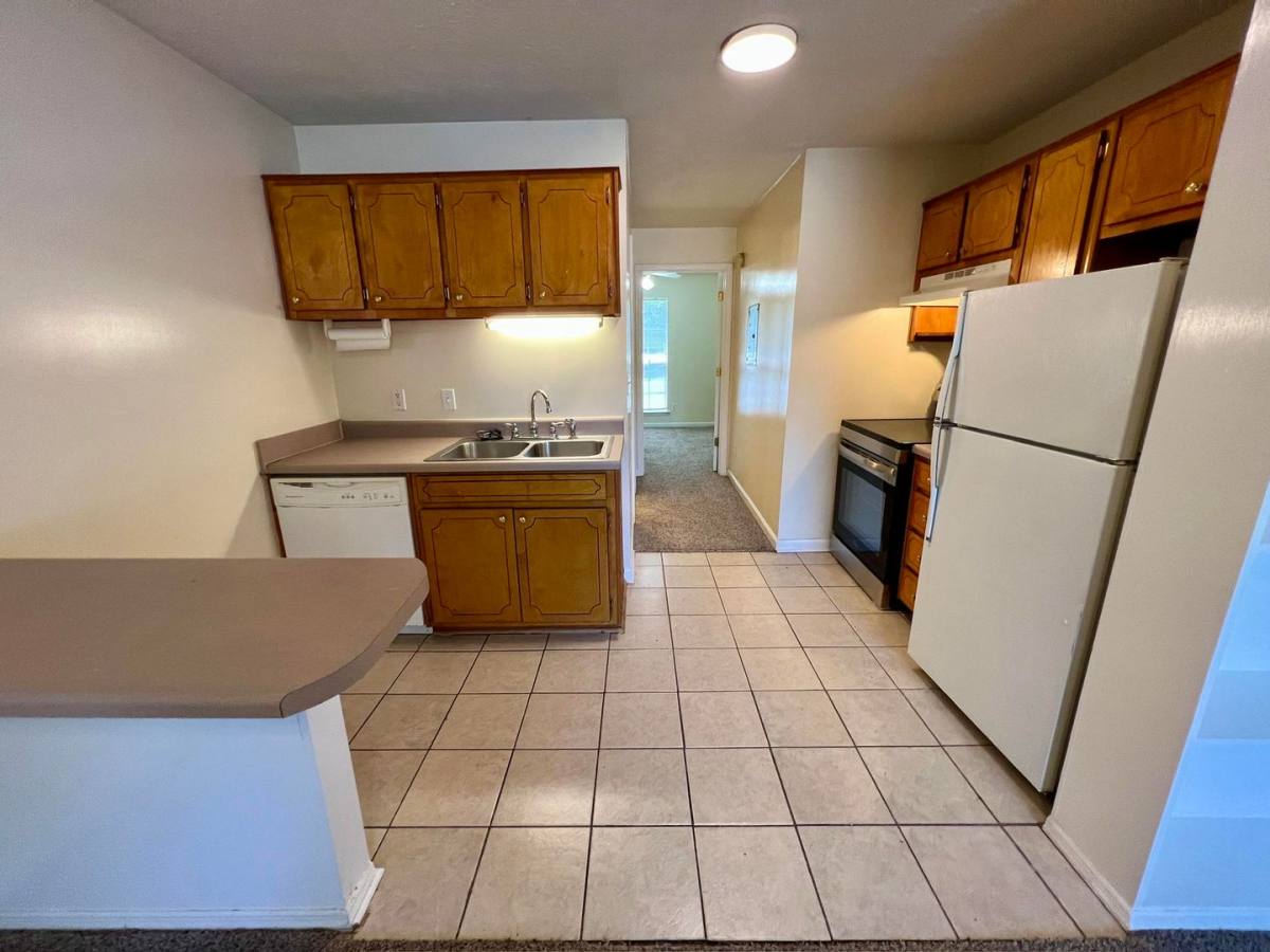 Apartment for rent at 2124 Doctor Martin Luther King Jr Blvd #C-23, Murfreesboro, TN 37130