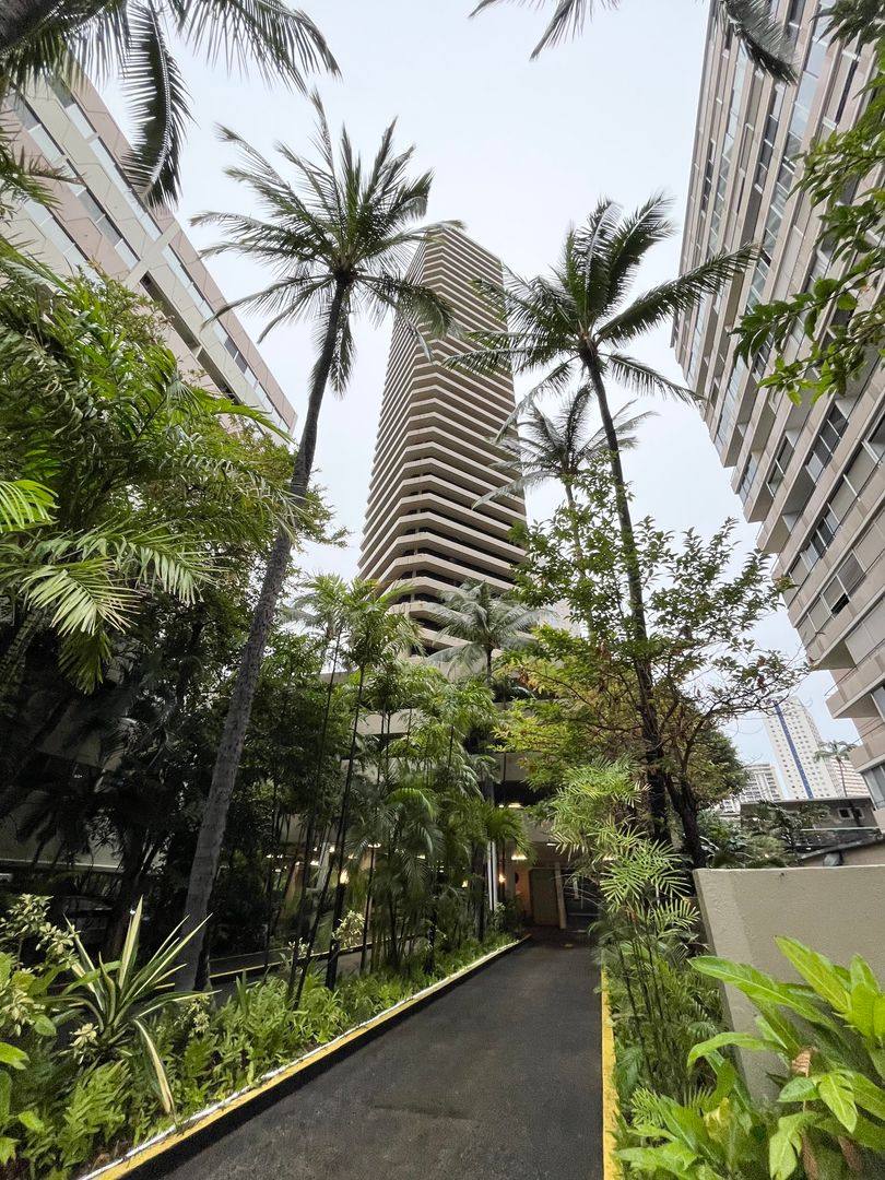 Apartment for rent at 1700 Ala Moana Blvd, Honolulu, HI 96815