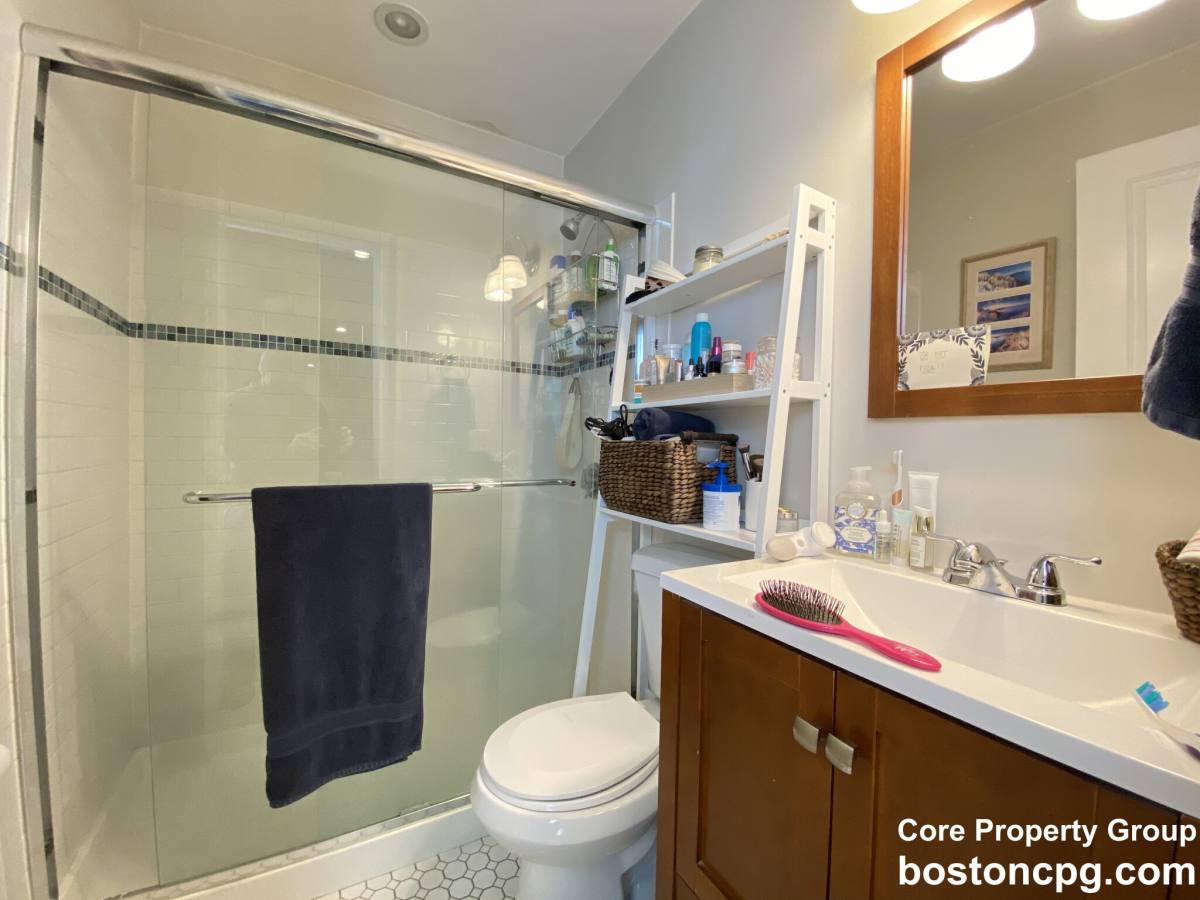 Apartment for rent at 16 Hull St #2, Boston, MA 02113