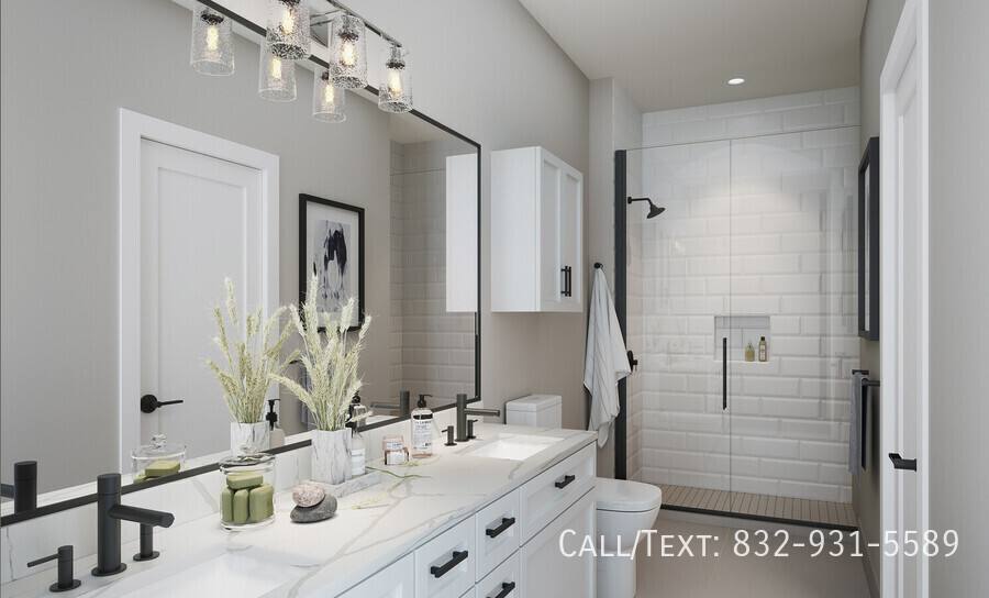 Apartment for rent at 4740 Westheimer Rd #ARO3, Houston, TX 77027