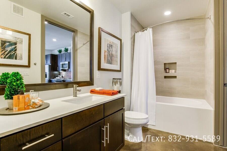 Apartment for rent at 600 Studewood St #AAHH2, Houston, TX 77007
