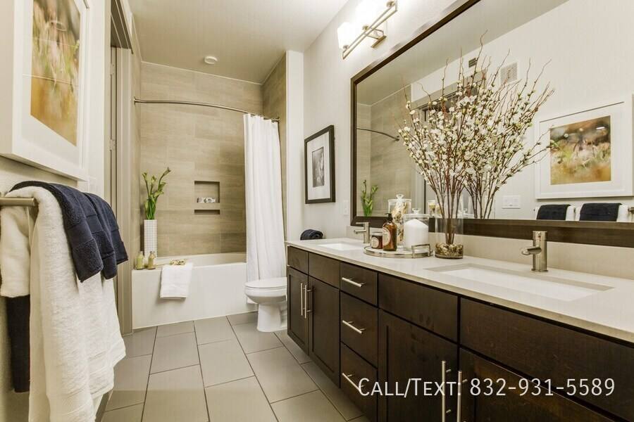 Apartment for rent at 600 Studewood St #AAHH2, Houston, TX 77007