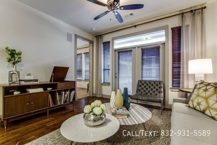Apartment for rent at 600 Studewood St #AAHH2, Houston, TX 77007