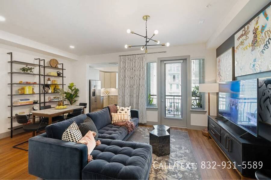 Apartment for rent at 5201 San Felipe St #RARH1, Houston, TX 77056