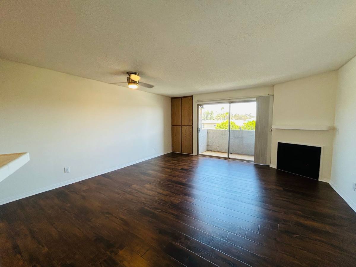 Apartment for rent at 10520 National Blvd, Los Angeles, CA 90034