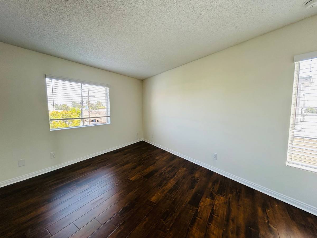 Apartment for rent at 10520 National Blvd, Los Angeles, CA 90034