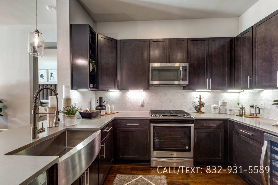 Apartment for rent at 5195 Hidalgo St #AL5, Houston, TX 77056